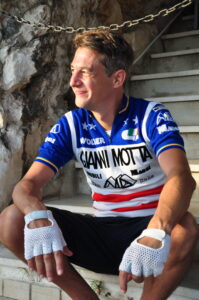 Vintage cycling kit and style, Oliver Knight wearing Gianni Motta cycling jersey